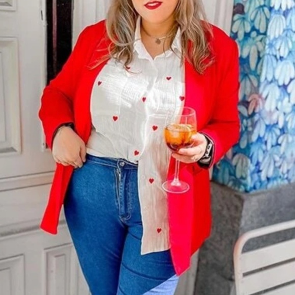 Cozy White Hearts Button Down Oversized Shirt - Picture 4 of 9